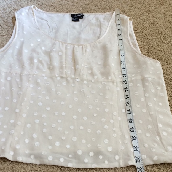 DONCASTER collection Size 16 cream silk top - Picture 6 of 8